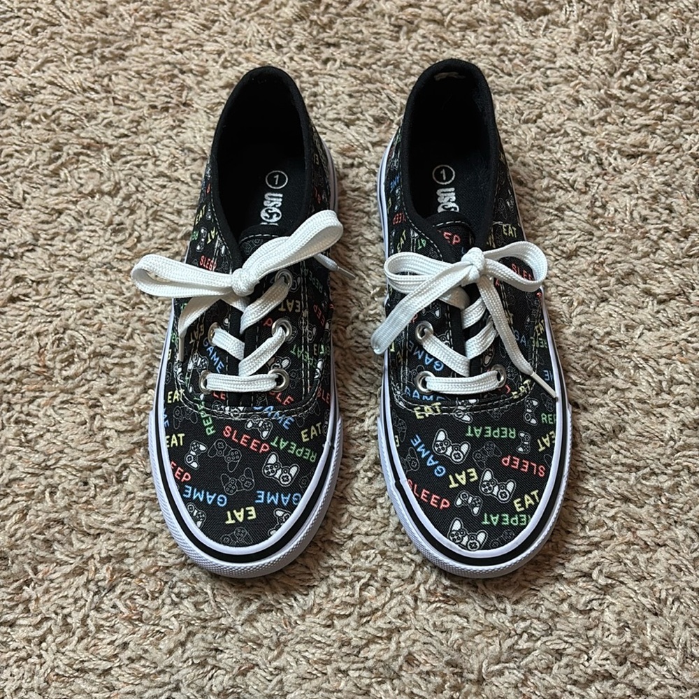 🎮 Kids Black Gaming Sneakers  🎮